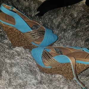 Sz 6 Turquoise heels